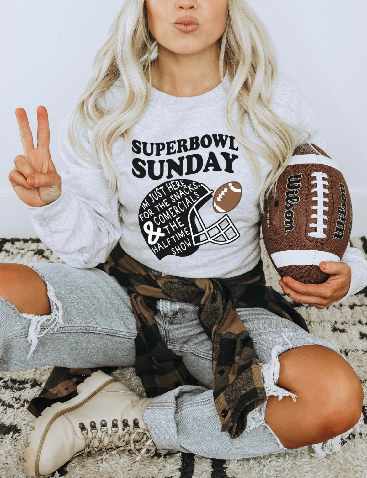 SUPERBOWL SUNDAY JUST HERE FOR THE SNACKS, COMMERCIALS AND THE HALFTIME SHOW